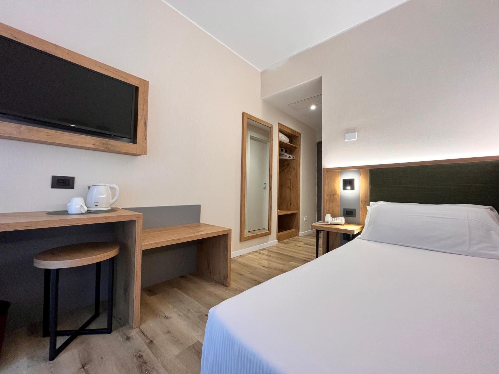 Hotel America Trydent Zewnętrze zdjęcie